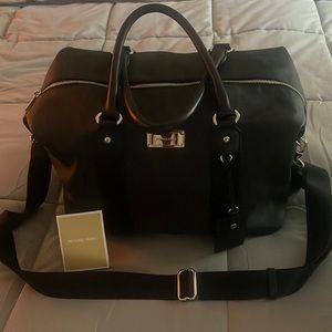 Michael Kors Weekender NEVER USED BRAND NEW